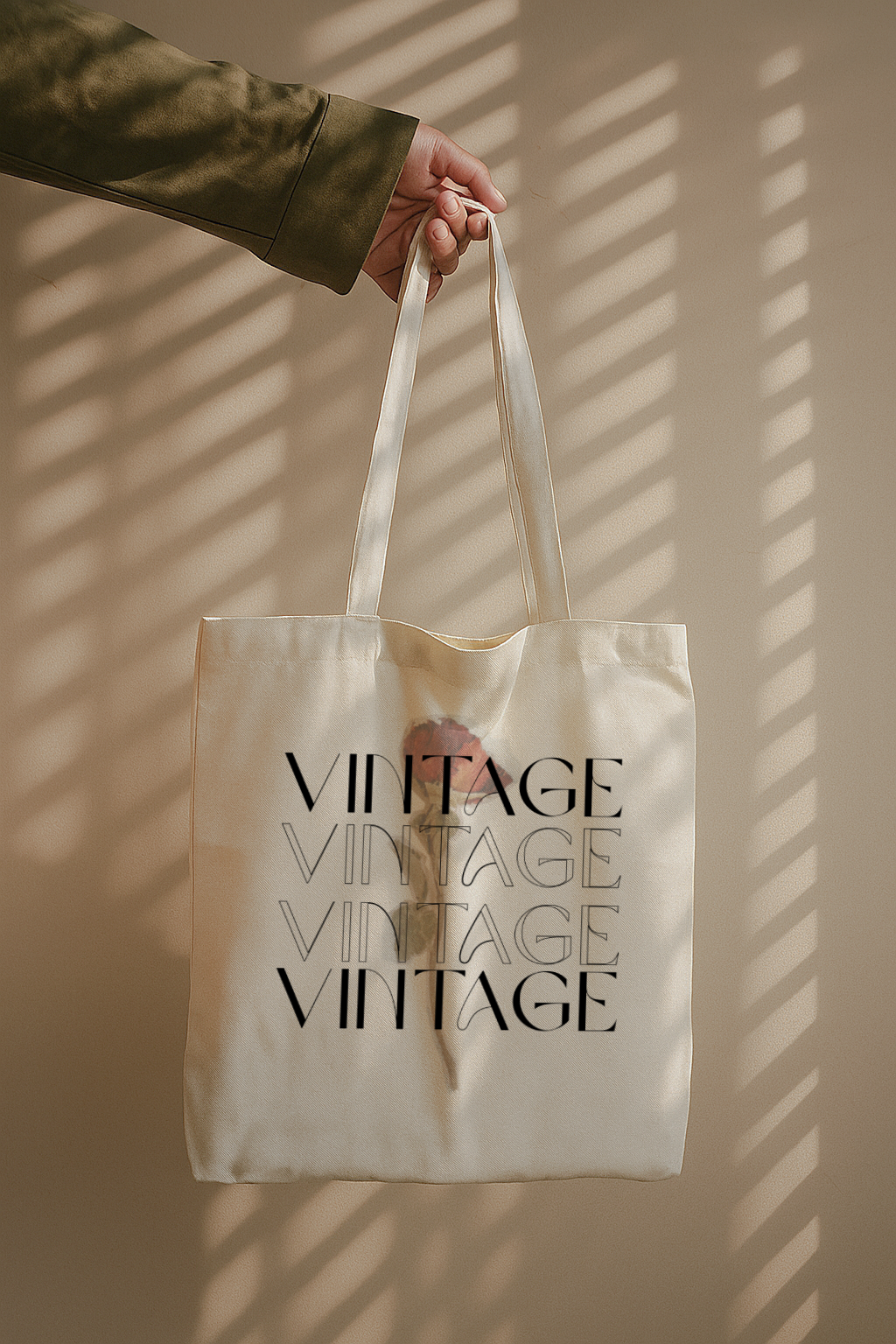 Vintage Charm Tote Bag with Repeated Vintage Text and Dried Flower Design